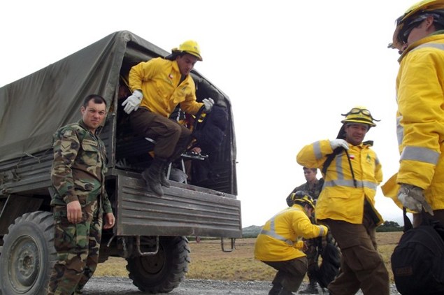 fuego chile brigadistas