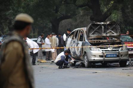 Atentado  auto  India  Israel