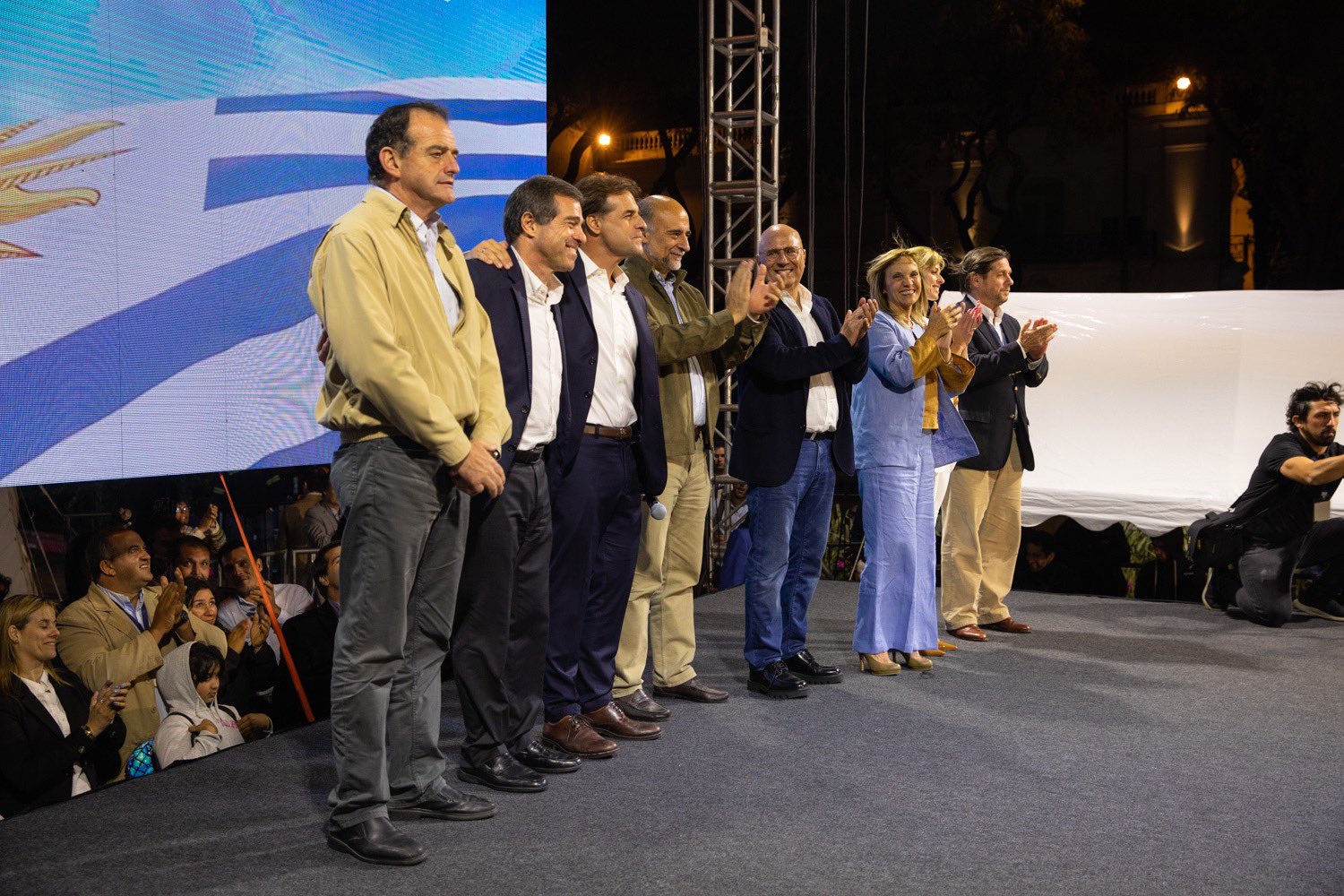 Lacalle Pou acompañado de los aliados que le dieron los votos necesarios para vencer al Frente Amplio. Foto de archivo de 2019: Twitter / Luis Lacalle Pou