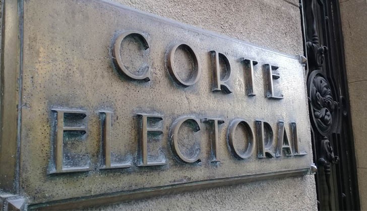 Funcionarios de Corte Electoral buscaron información para Penadés: Se les inició un sumario