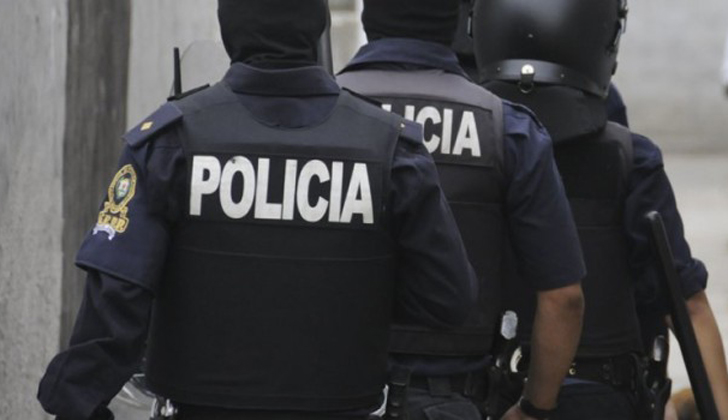 policía