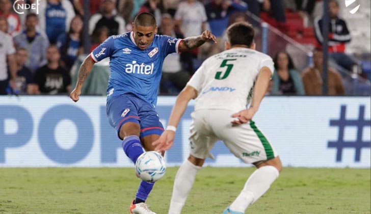 Nacional y Peñarol lideran el Clausura, Plaza Colonia la Tabla