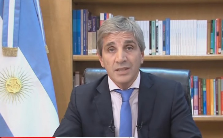 Argentina: Gobierno de Milei anuncia que el tipo de cambio oficial será de ARS$800