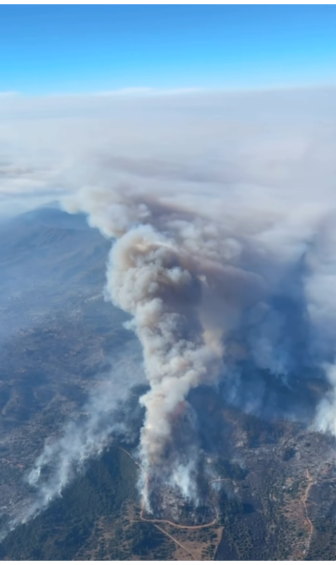 Imagenes desde el aire de los distintos focos de incendio en Chile.