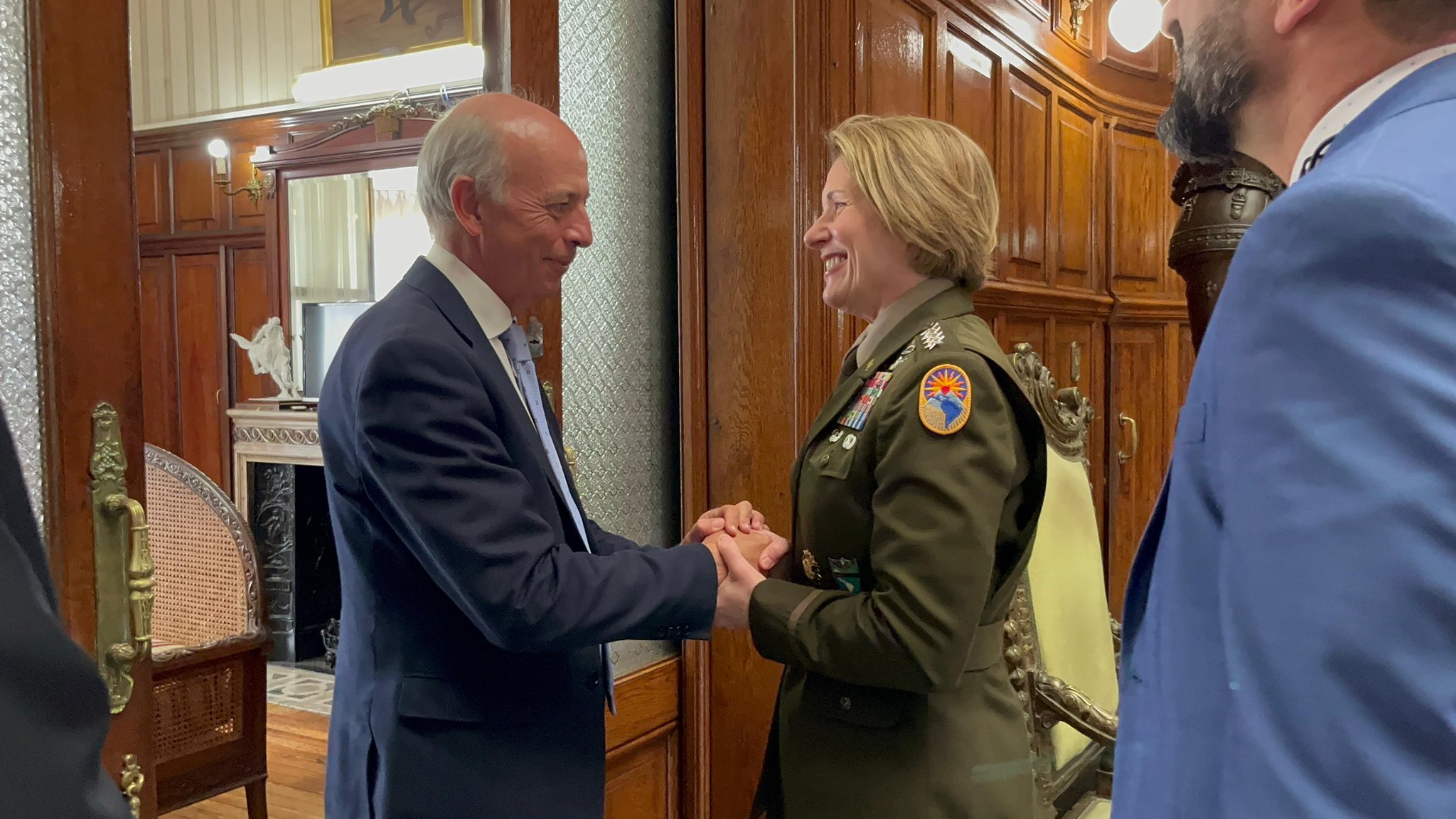 Jefa del Comando Sur de EE.UU. visita Uruguay: se reunió con García y anunció donaciones