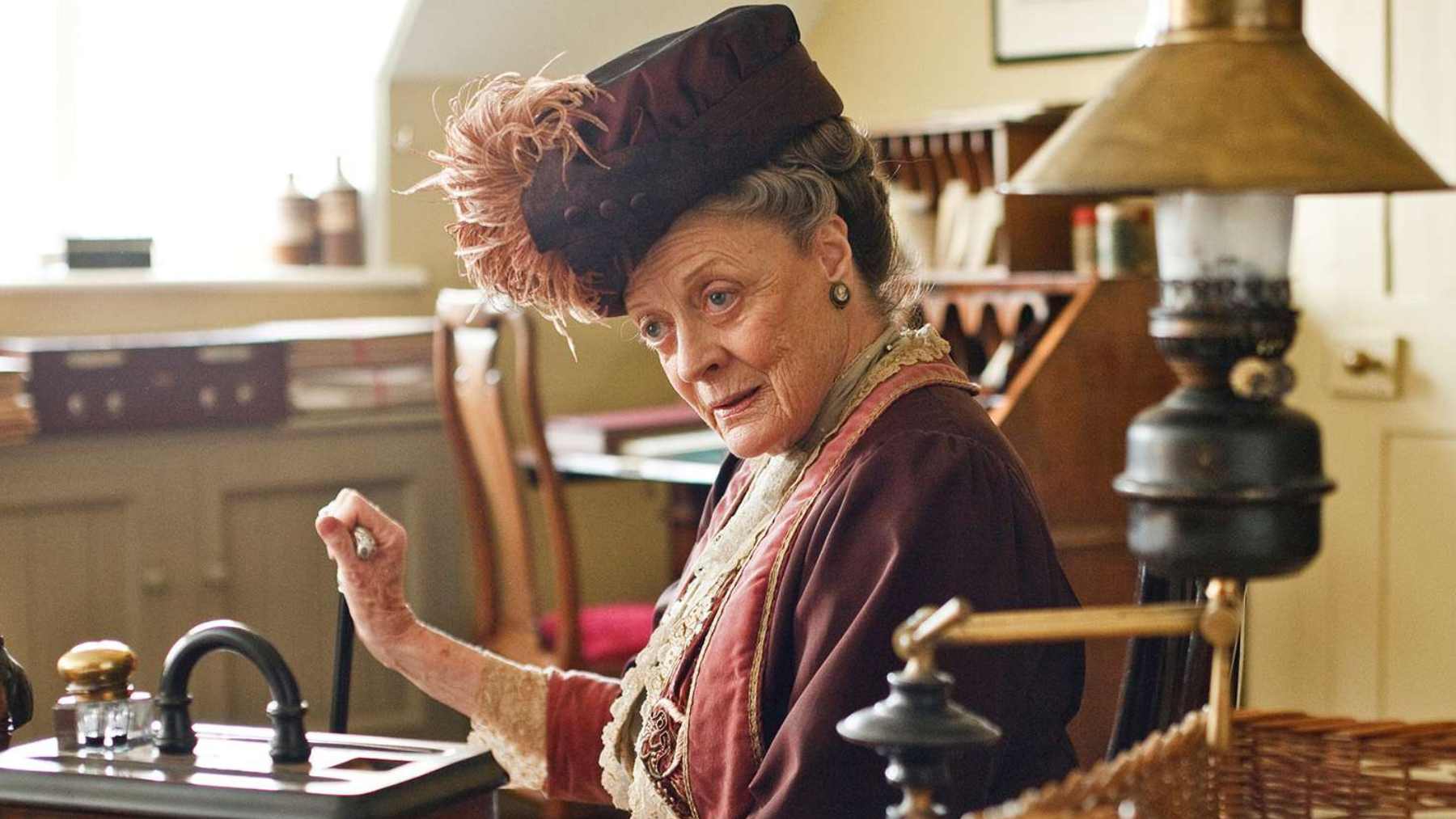 Maggie Smith interpretando a Violet Crawley en Downton Abbey