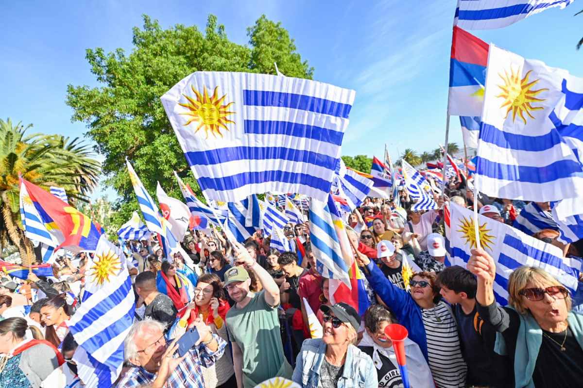 banderaazo frente amplio