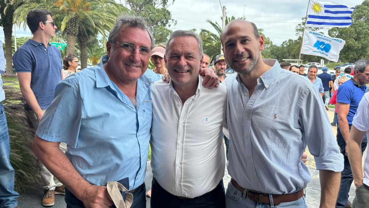 From left to right, Armando Castaingdebat, Álvaro Delagdo and Martín Lema